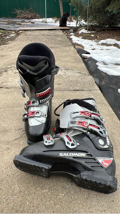 Лыжи с креплением, ботинки