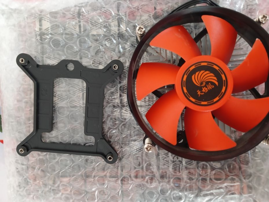 Intel core i3 2120      kuler: DeepCool prism