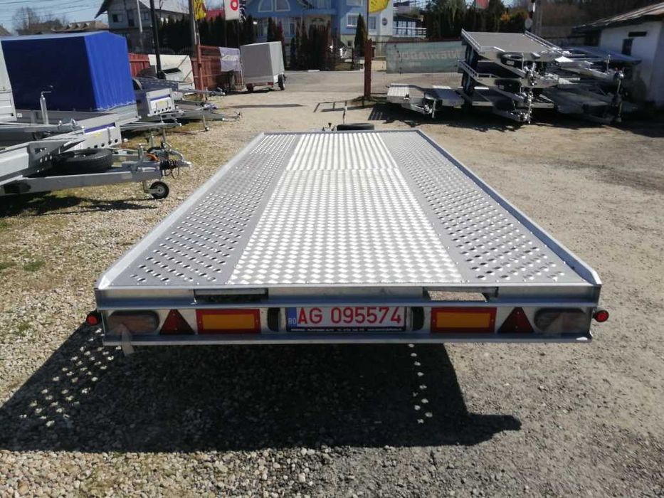 Platforma premium dreapta cu 2 axe 2700-3500 kg, noua, posibil rate