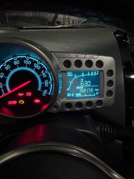 Продаю свой SPARK 1 л