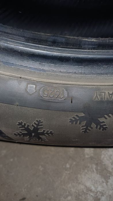 Резина зима 235/60/18