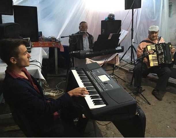 Formație muzicală live pentru evenimente în Galați, Vrancea și Tecuci.