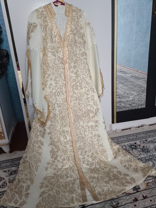 Ansambl yangi 2 marta kiyilgan