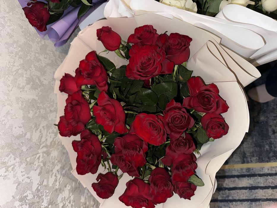 Свежий роза 20штуктан