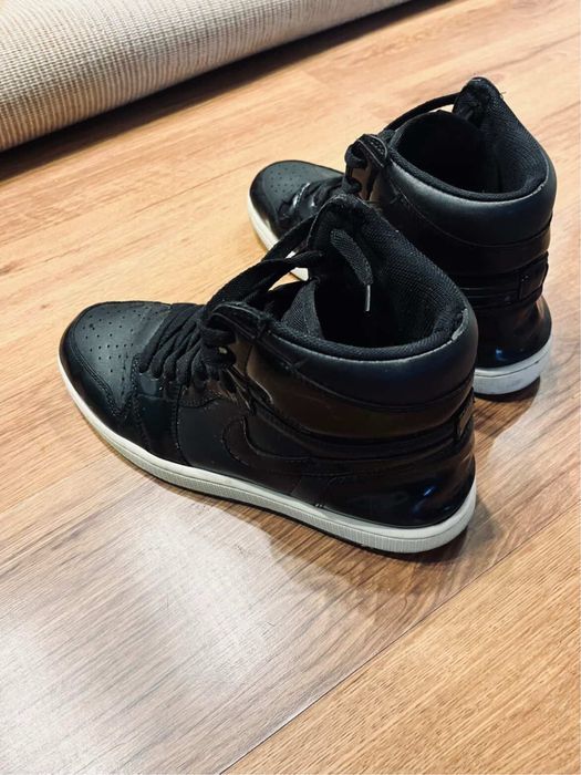 jordan 1 patent bred