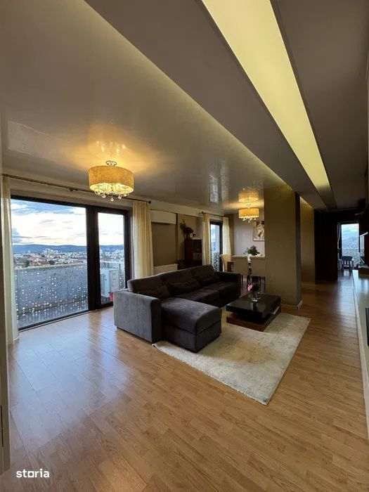 Apartament 3 camere, 90mp, 4 balcoane, zona Europa — fotografia 1