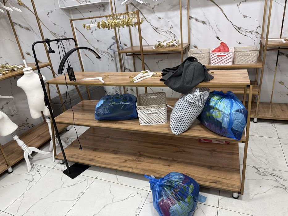 Продается стелажи