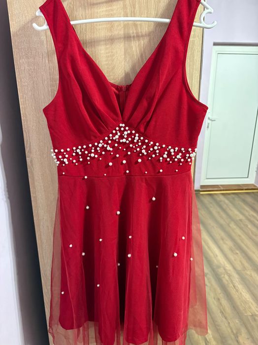 Роклите са обличани  веднъж