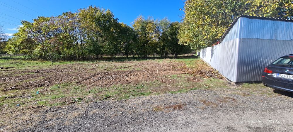 Teren 1.641 mp–Tg Jiu - schimb ±dif  cu masina, apartament, garsoniera