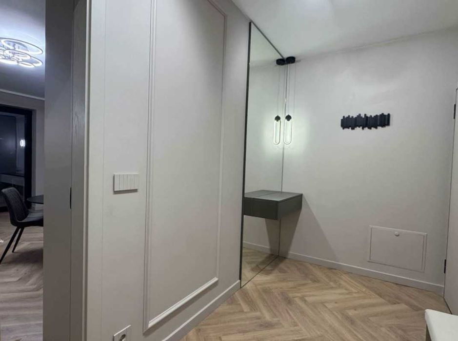 Дава се под наем Двустаен апартамент в София, Красно село - 78 кв.м за 896.58 € - Снимка #7