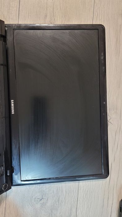 Capac display laptop Samsung NP350E7C S0KDE