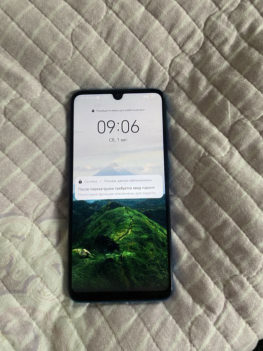 Продам телефон huawei