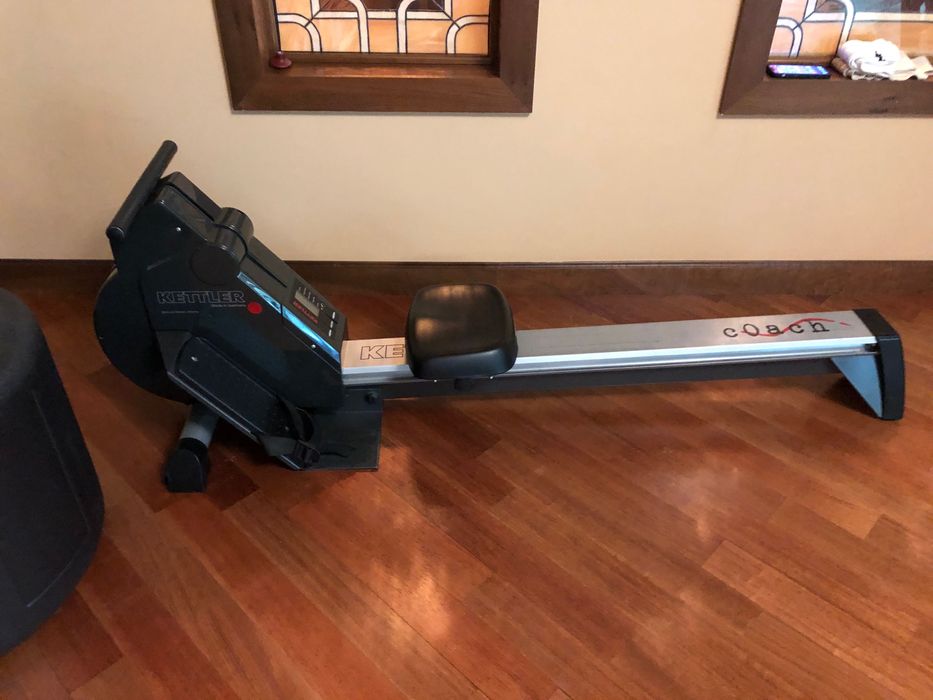 Спорт тренажер гребля