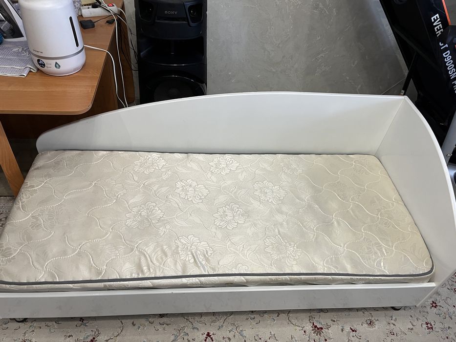 Продается кровать