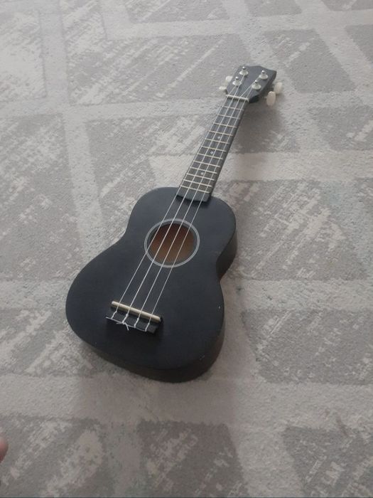 Укулеле саттылады