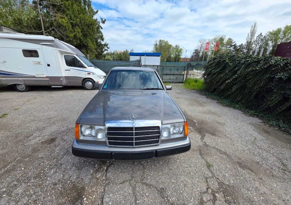 MERCEDES-BENZ E-Class 1992 — imagine 2