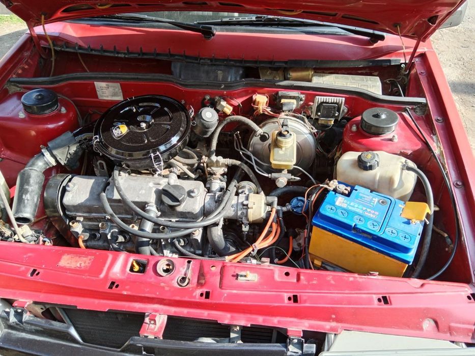 LADA VAZ 21083 срочно сотилади аниқ оладиганлага келиштириб  бераман