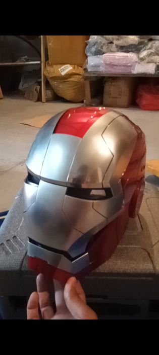 "Маска железного челевека"