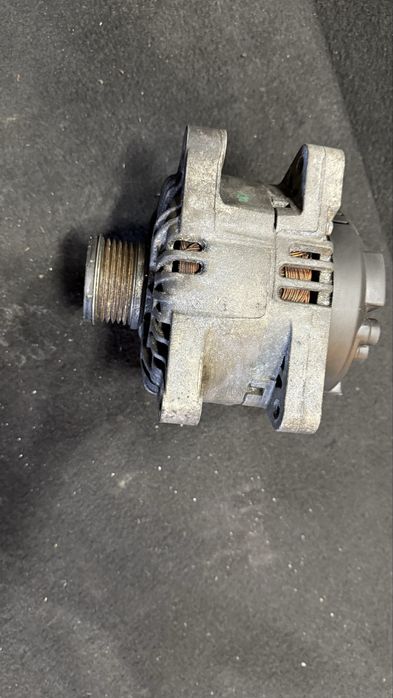 Алтернатор, Динамо / Peugeot 207 / 1.6 HDi / 90 k.c. / 2010г./Пежо 207