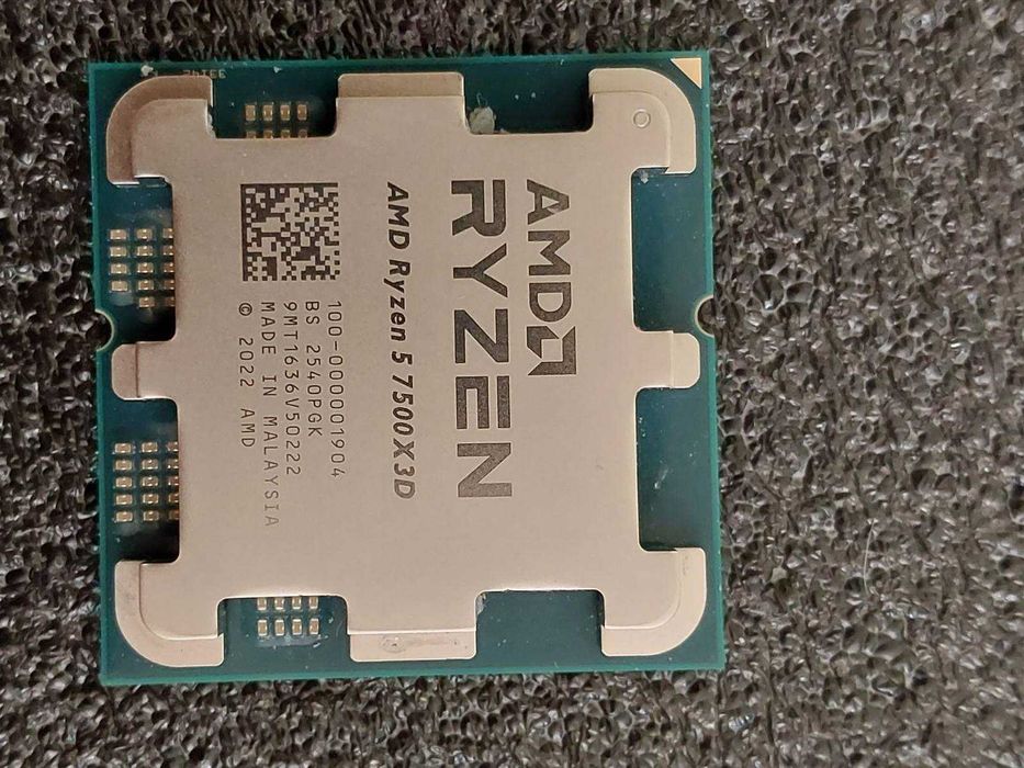 AMD Ryzen 5 7500X3D + MSI B650 Gaming Plus Wi-Fi