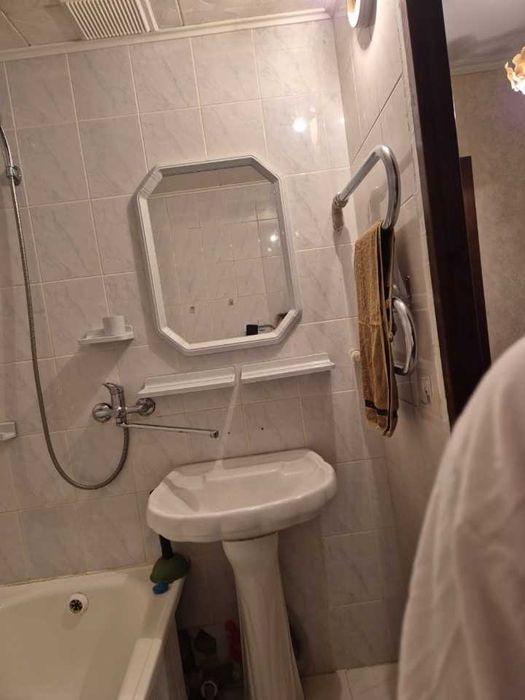 2к.кв. продам рядом БСМП. 4-этаж