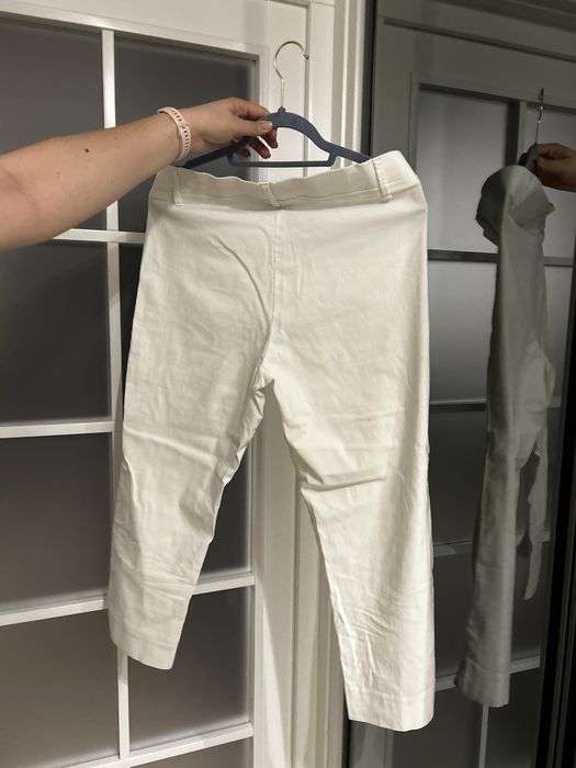 Pantaloni albi 3/4