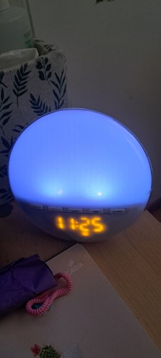 Ceas Avon cu lumini deșteptător lumina veghe