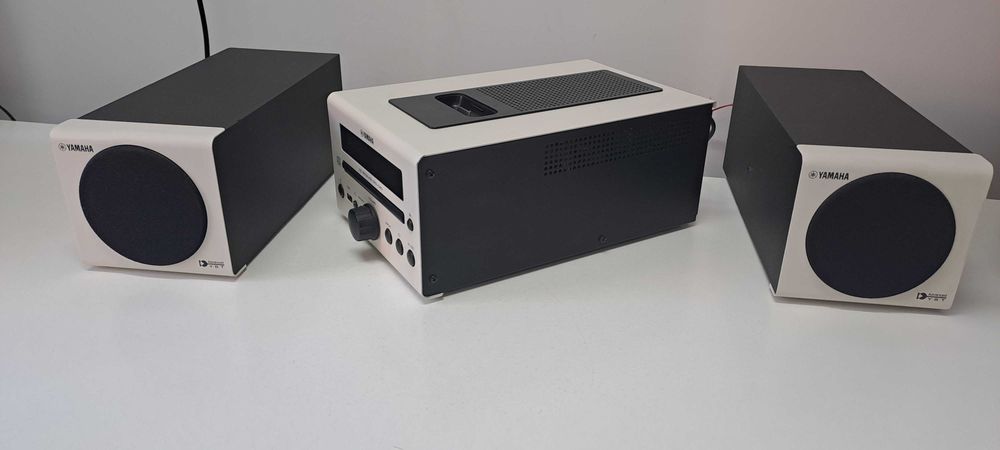 Yamaha CRX 040 minisistem stereo CD USB compact sistem cu boxe muzica