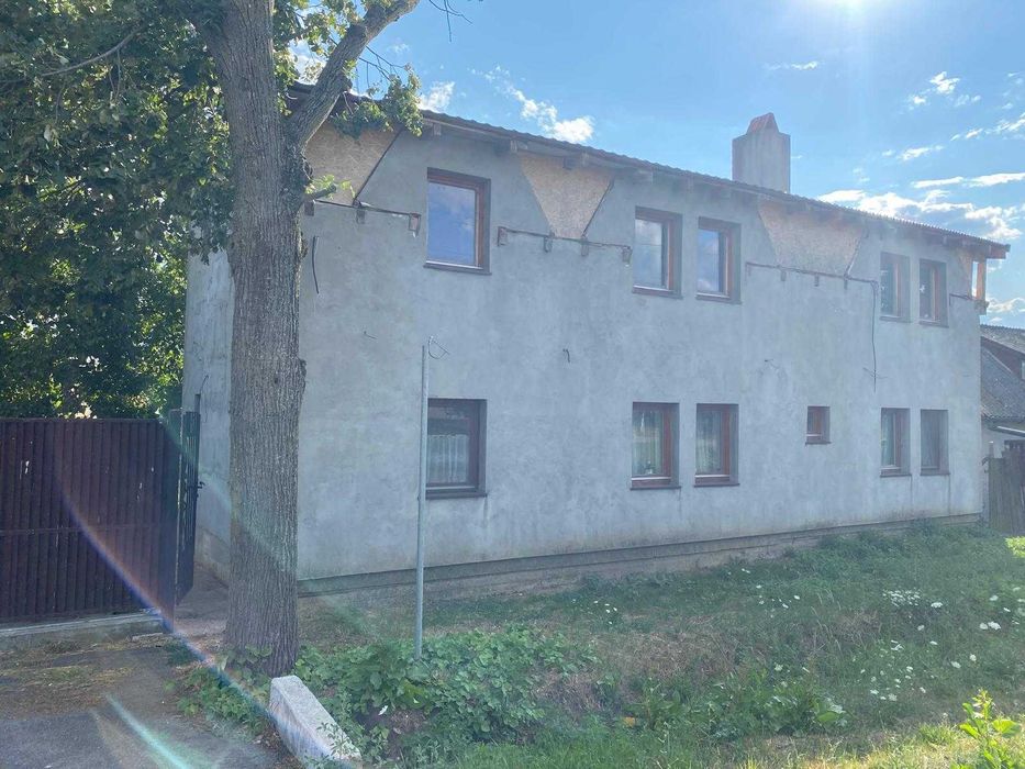 Casa de vanzare, pe structura de lemn, in Bencecu de Jos, com. Pischia la 25 de km de Timisoara.