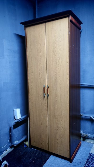 Продам Шкаф платенной