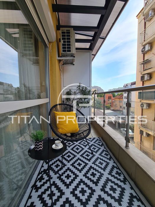 Продава се Тристаен апартамент в Пловдив, Христо Смирненски - 113 кв.м за 1677 €/кв.м - Снимка #10