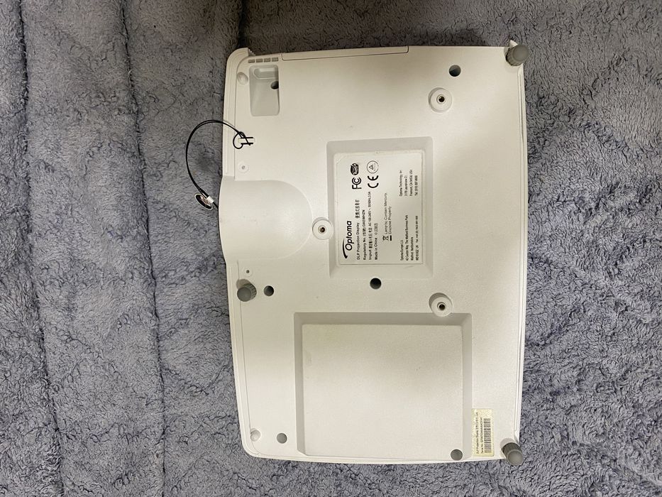 Проектор Optoma в отличном состоянии