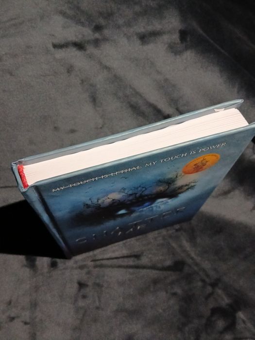 Shatter Me — Tahereh Mafi