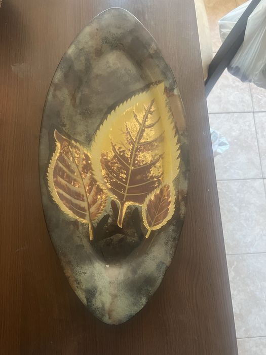 Плата за сервиране и купа