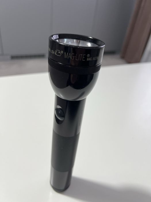 Lanterna MAGLITE