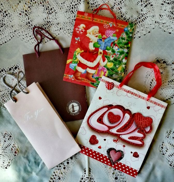 Продаю подарочные пакеты