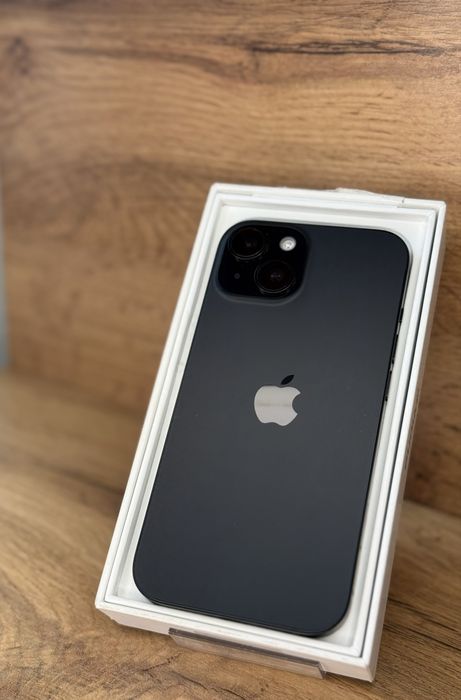 Телефон iphone 15
