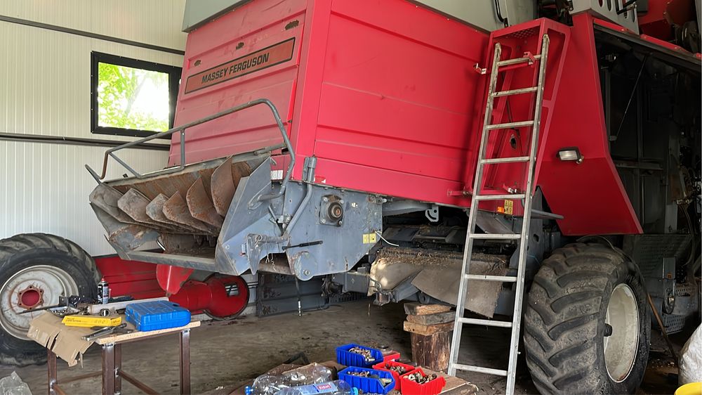 Dezmembrez combina agricola Massey Ferguson 7272, 7274 7276 7278 7280 Fendt 8300 8350 38 40