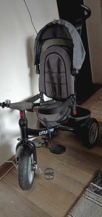 Vând triciclete copii