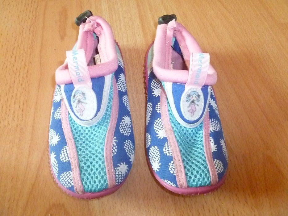 23-26н Много детски обувки, сандали, кецки, маратонки, пантофки