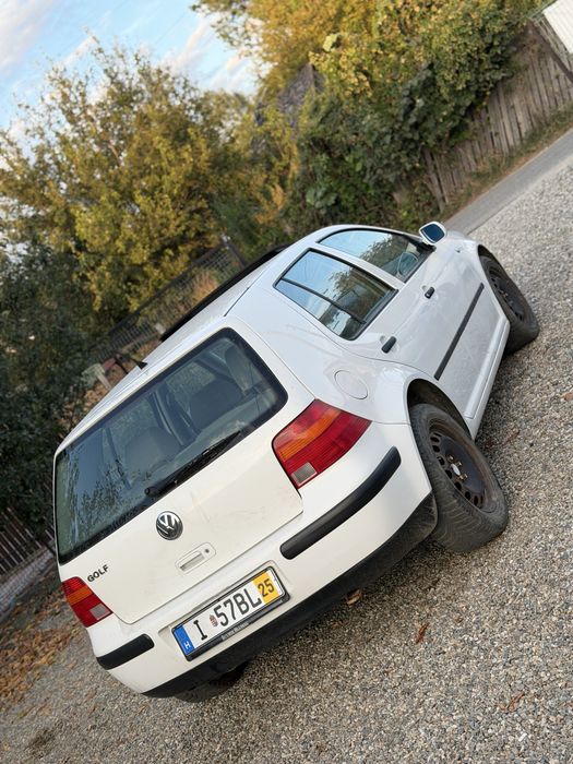 Vw Golf 4 Nr valabil 137.000 Km /fara daune /2001