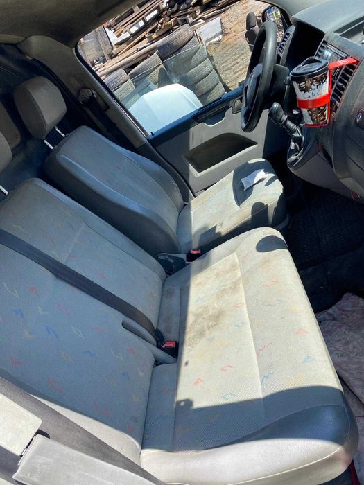 Piese VW TRANSPORTER T5  1.9 din 2009 - brs
