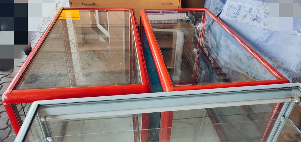 Витрины разные, для посуды/ювелирки