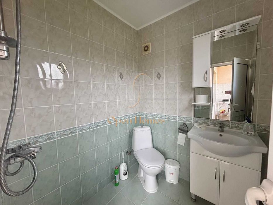 Обзаведена къща в с. Главиница