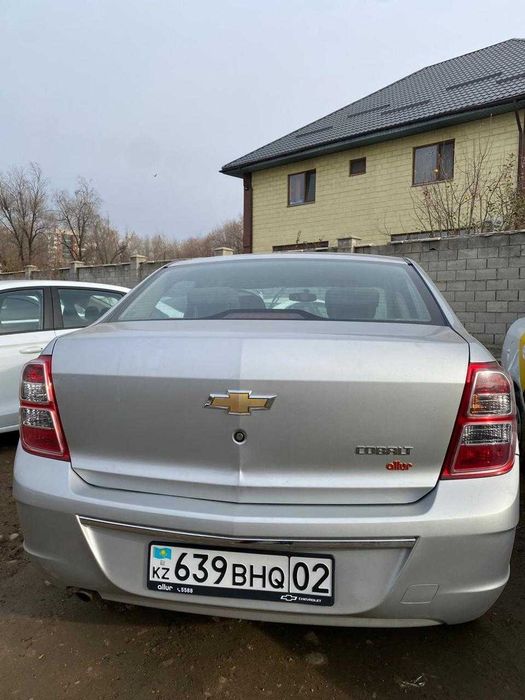 Таксиде жұмыс істеуге көлік жалға беріледі