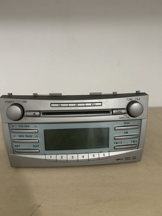 Продам магнитолу на камри 40