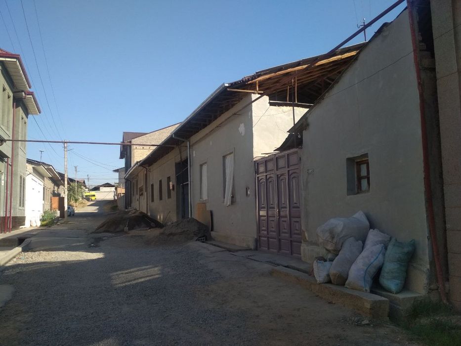 Продается дом с земельным участком