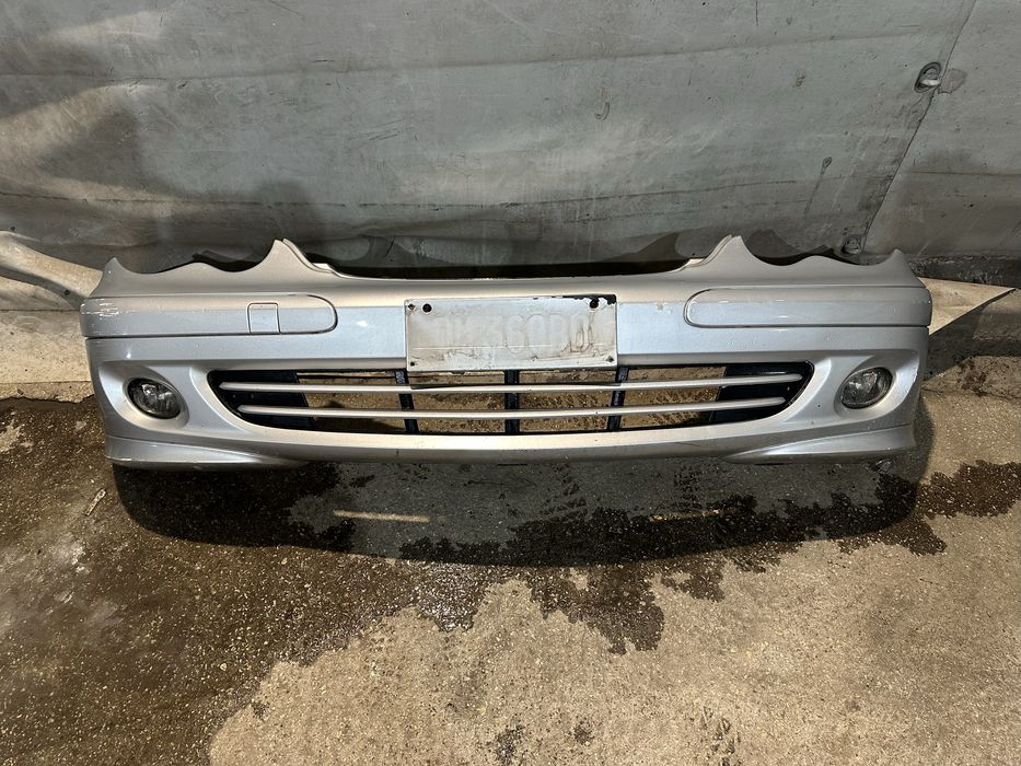 Предна броня комплект за Мерцедес w203 C classe facelift!!!