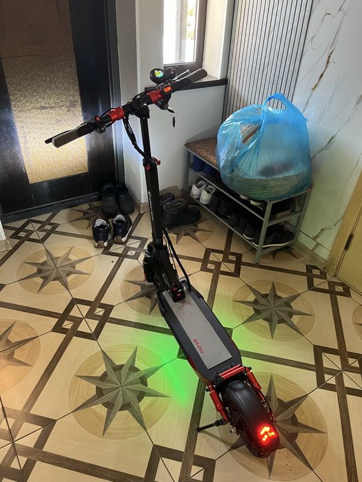 Электросамокат KUQUAY M4 pro