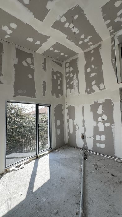 Комплекс от къщи на метри от плажа Брацаки